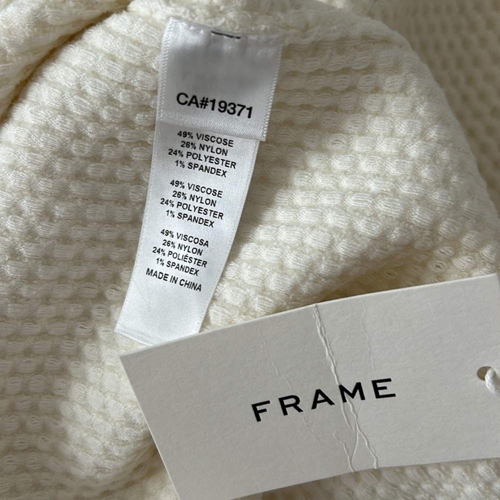 Frame Sweater - Picture 5 of 6